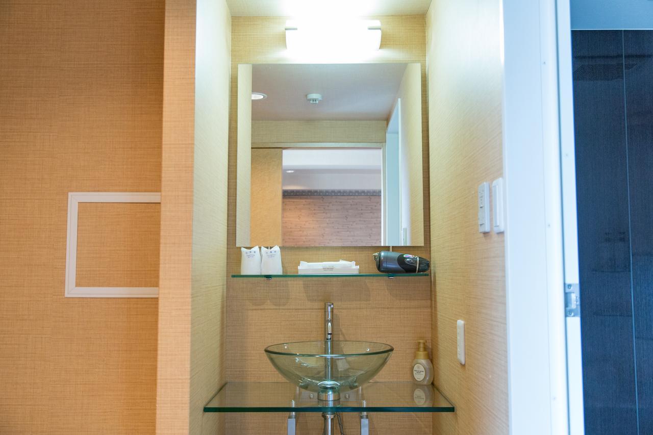 Uehonmachi Plaza Hotel (Adults Only) Osaka Esterno foto