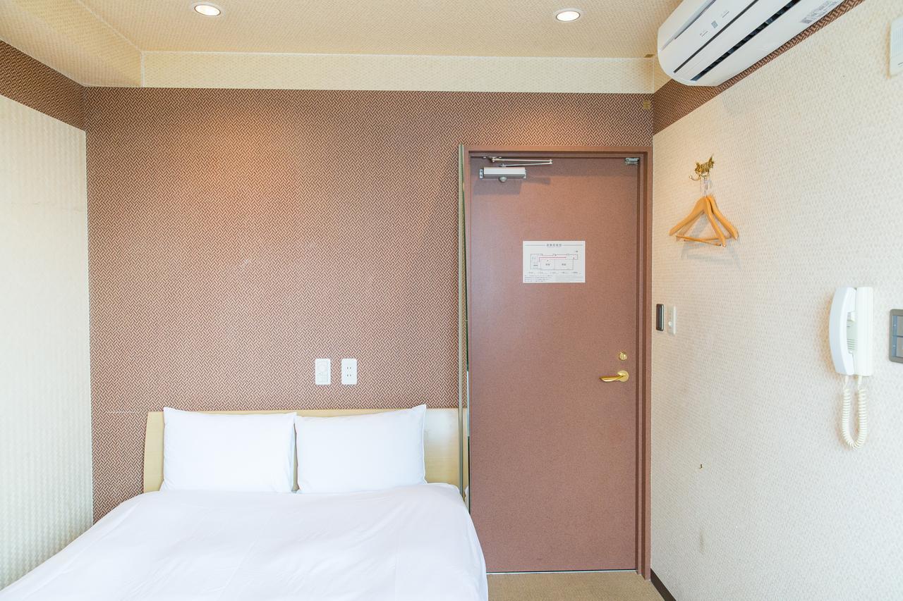 Uehonmachi Plaza Hotel (Adults Only) Osaka Esterno foto