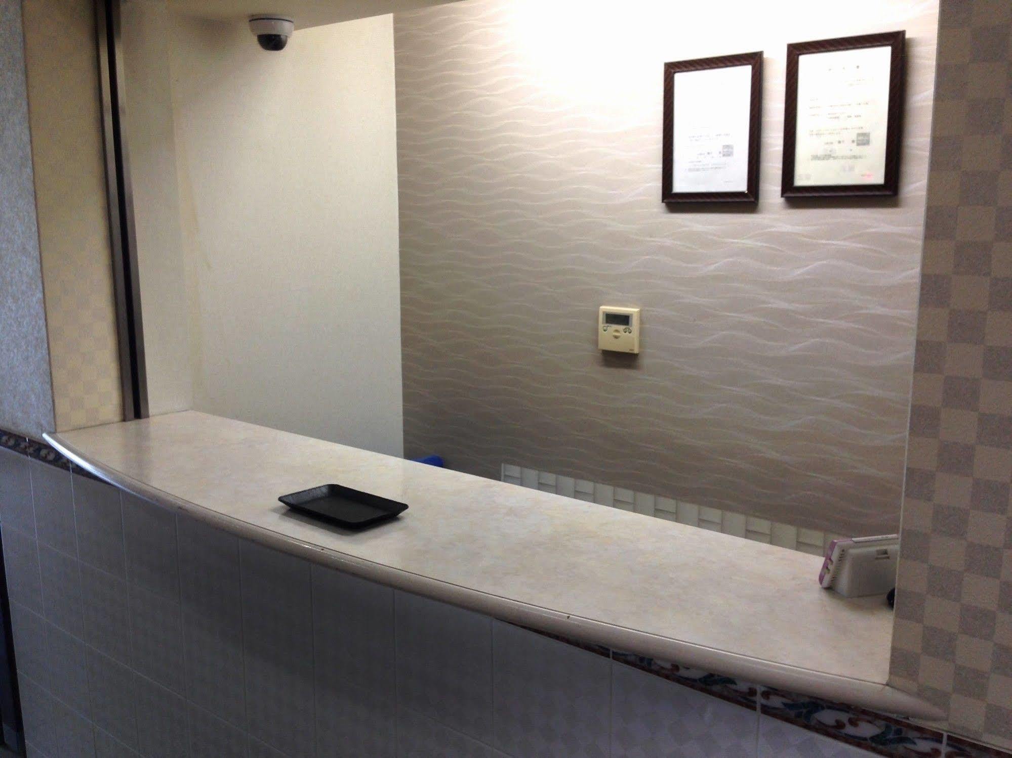 Uehonmachi Plaza Hotel (Adults Only) Osaka Esterno foto
