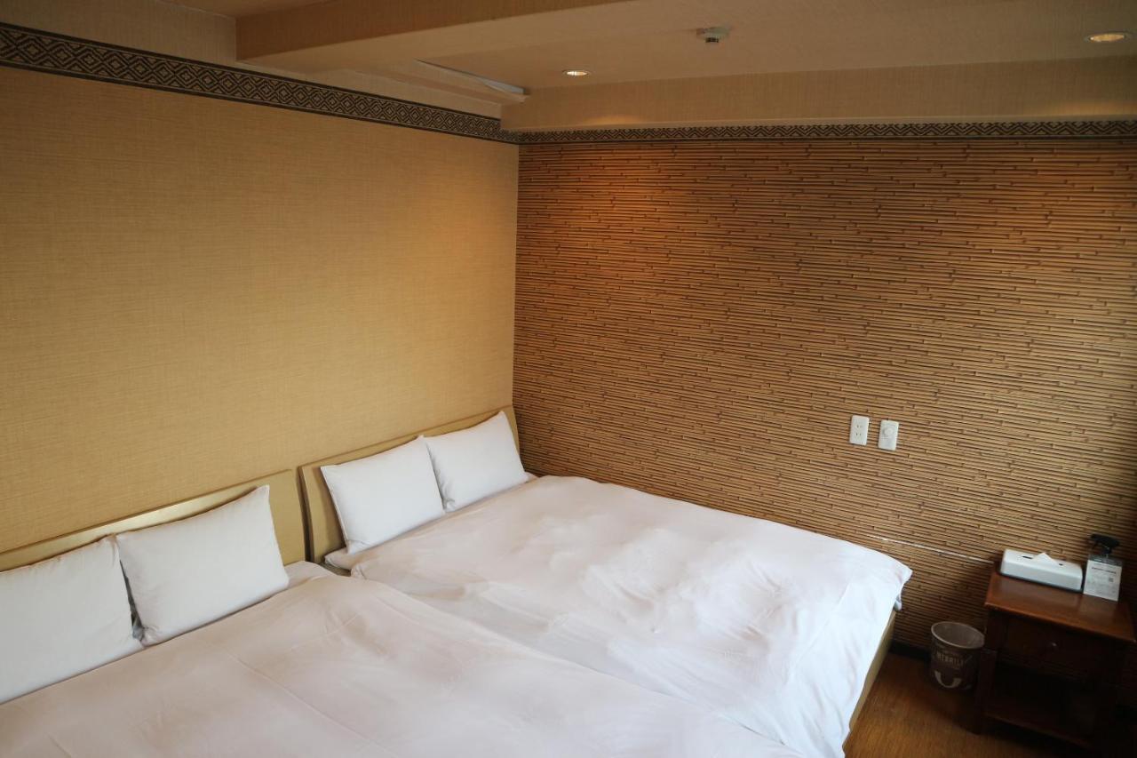 Uehonmachi Plaza Hotel (Adults Only) Osaka Esterno foto