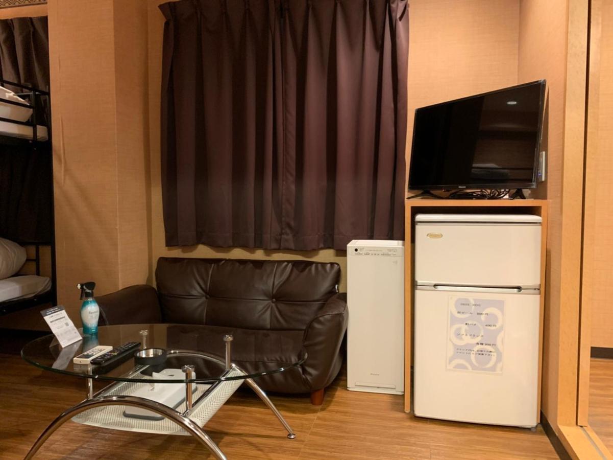 Uehonmachi Plaza Hotel (Adults Only) Osaka Esterno foto