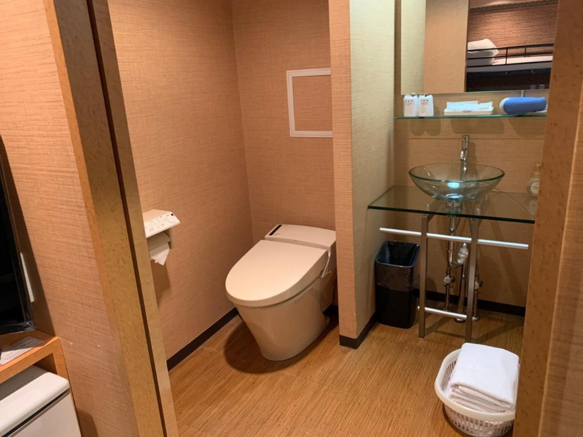 Uehonmachi Plaza Hotel (Adults Only) Osaka Esterno foto